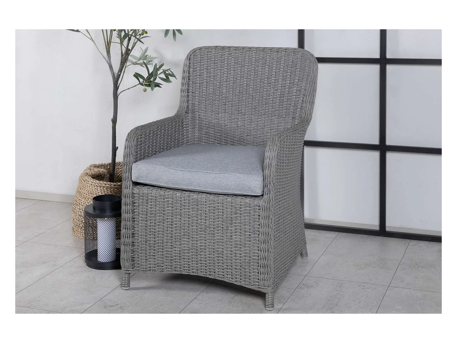 Wembley tuinstoel met armleuningen incl. kussen grijs.