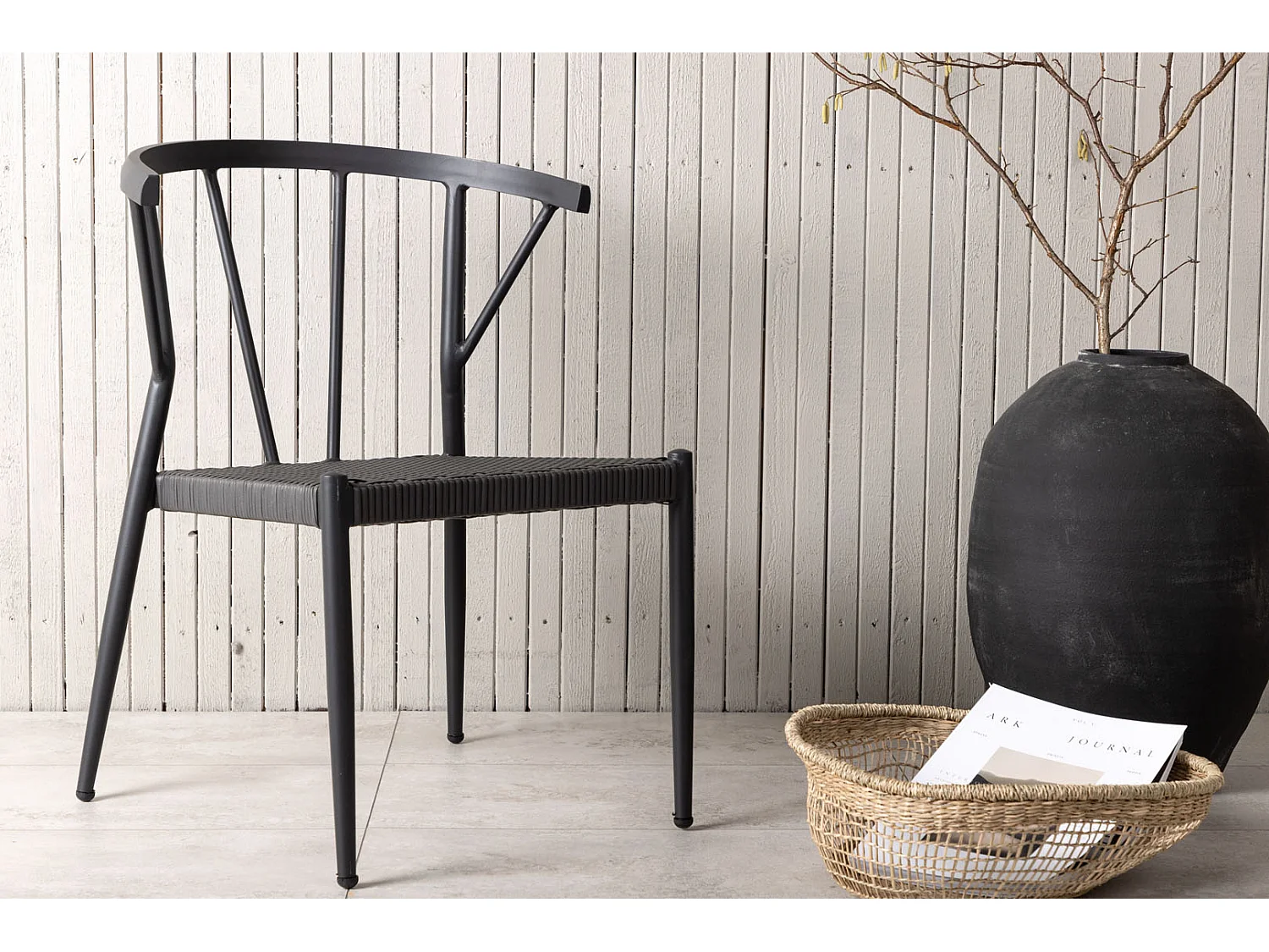 Stina tuinstoel stapelbaar zwart.