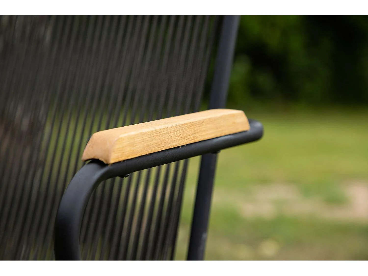 Bois Gartenstuhl stapelbar schwarz.