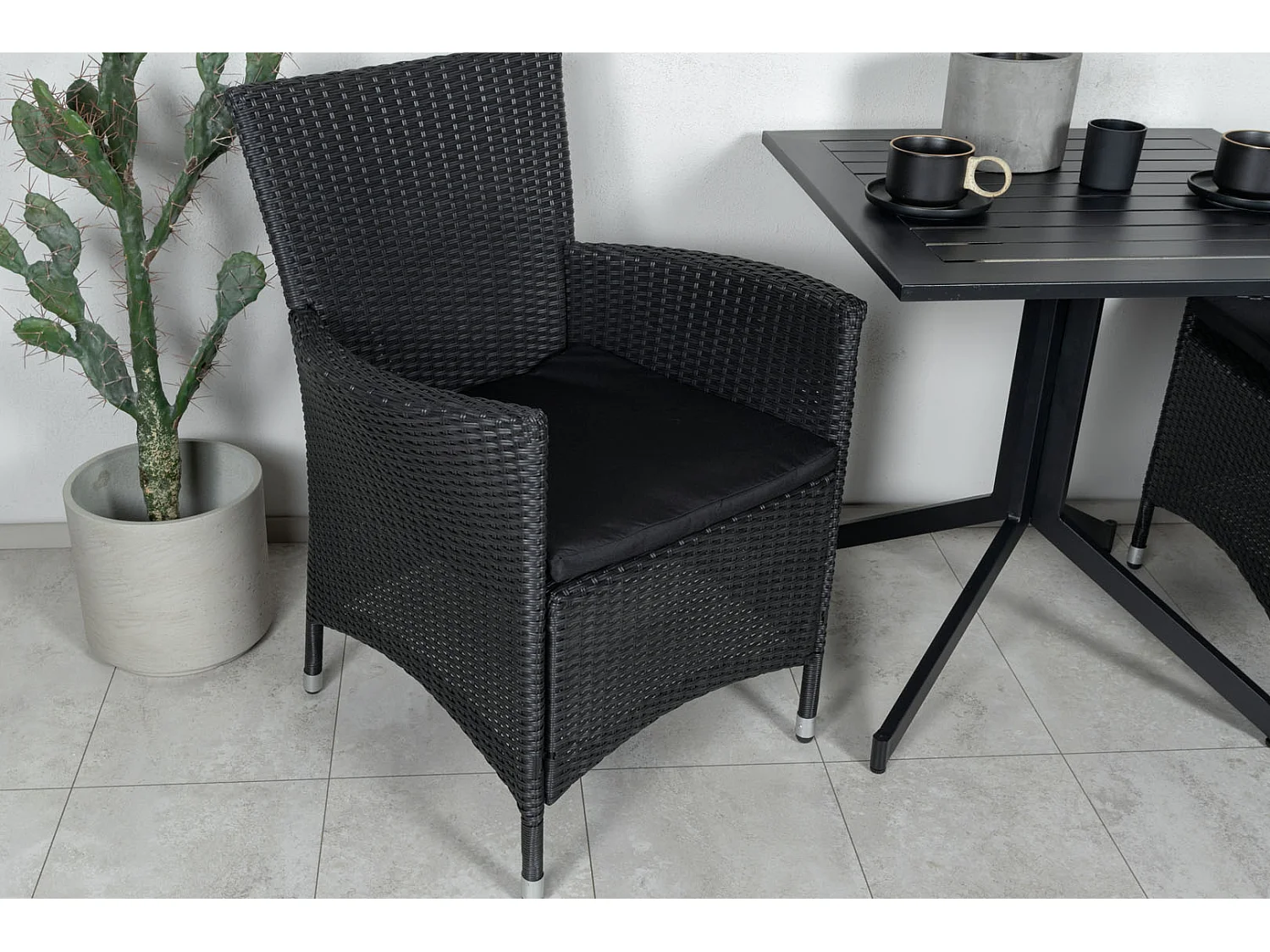 Knick Chaise de jardin avec accoudoirs, noir.