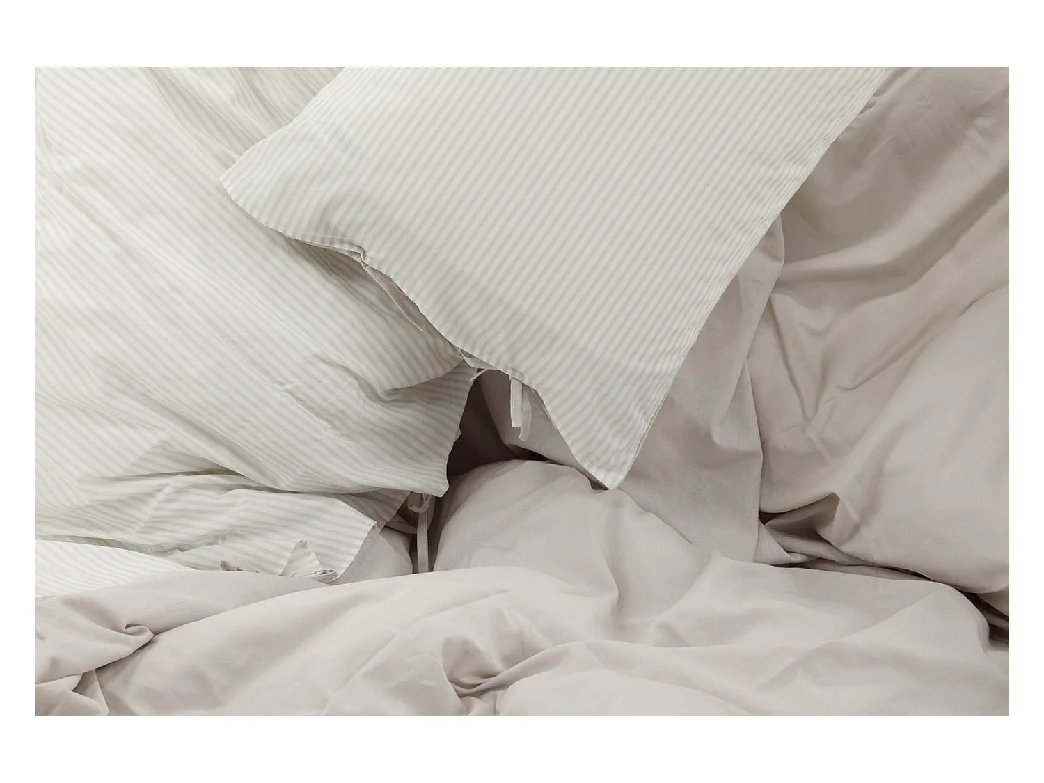 Jenna bedset 1 set 200x150cm lichtgrijs.