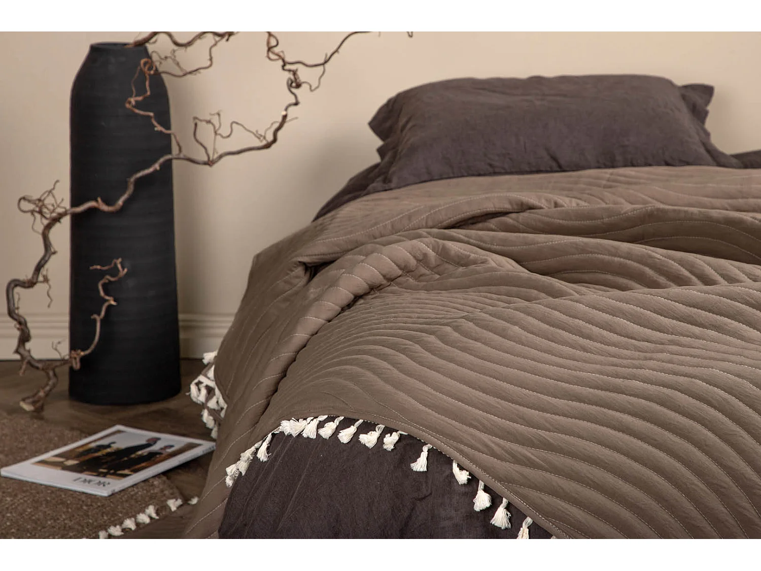 Lias couvre-lit 180x260cm marron, offwhite.