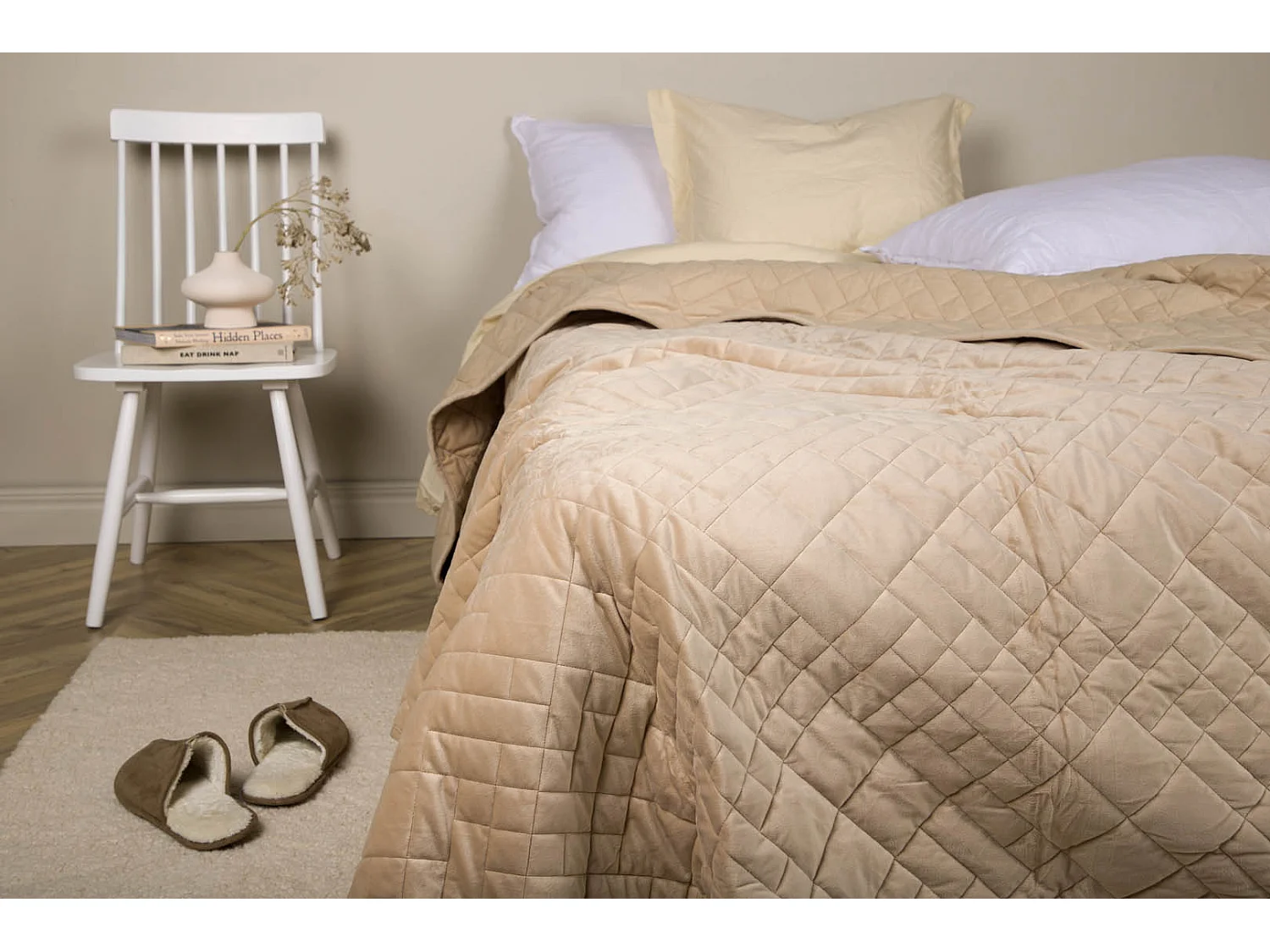 Jilly Tagesdecke 260x260cm beige.