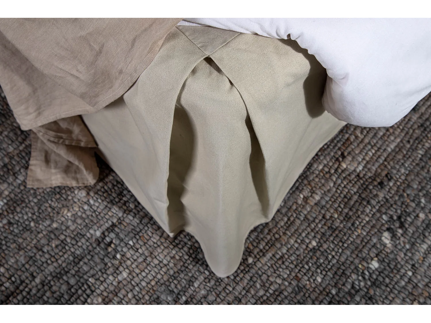 Ziggy voor het laken 60x200x120cm beige.