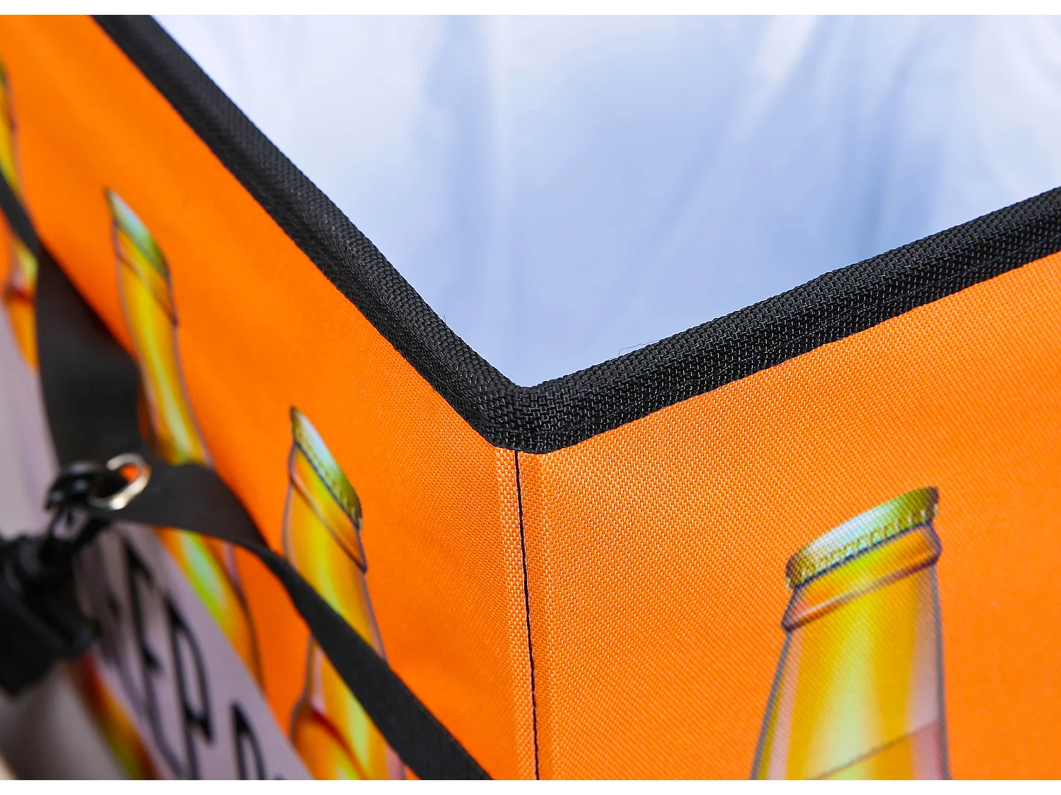 Fabo Sacoche isotherme, tabouret, couvercle, noir, blanc, orange.