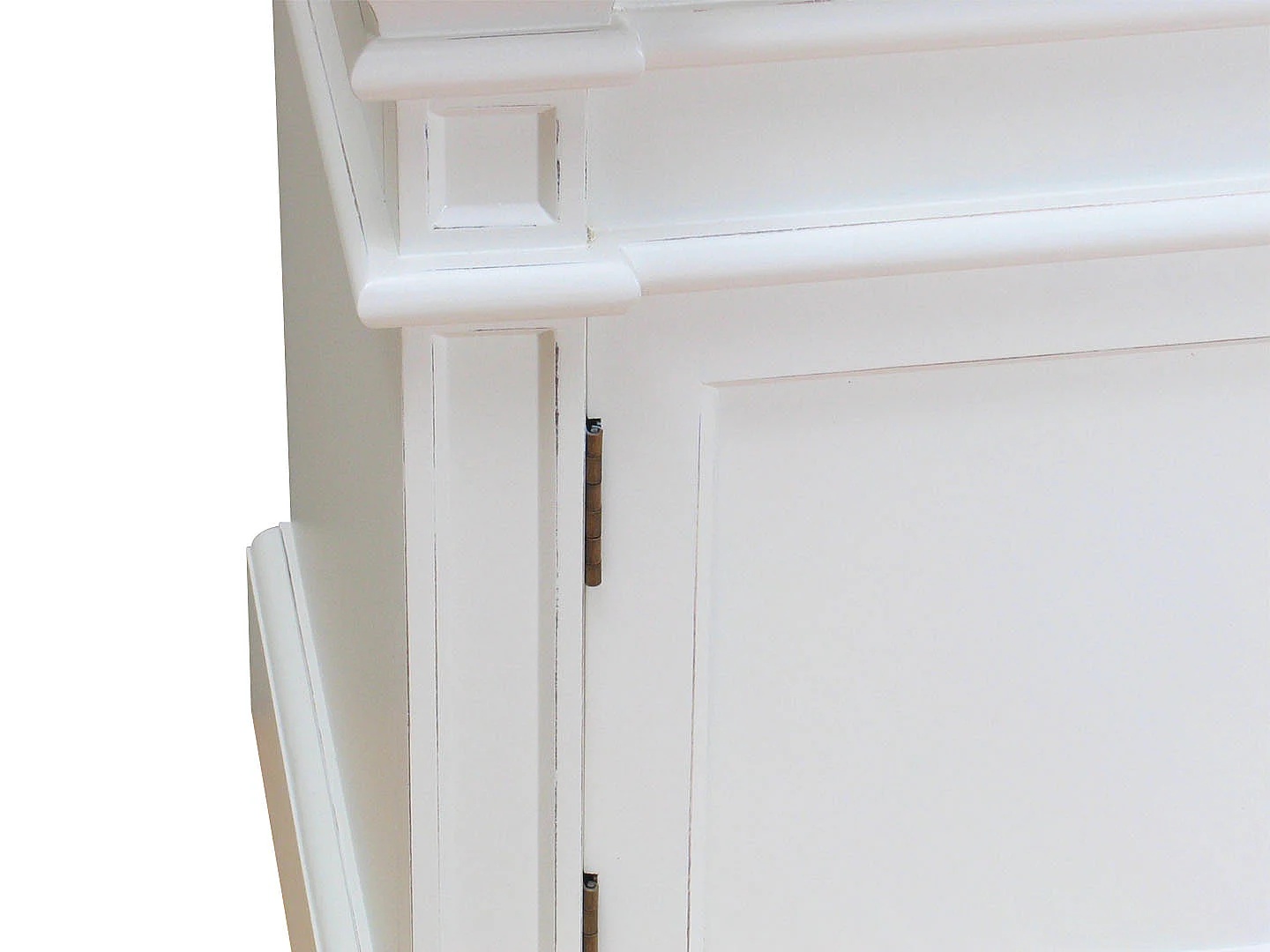 Amaretta Meuble TV largeur 137 cm, hauteur 60 cm, vieux blanc, vintage patiné.