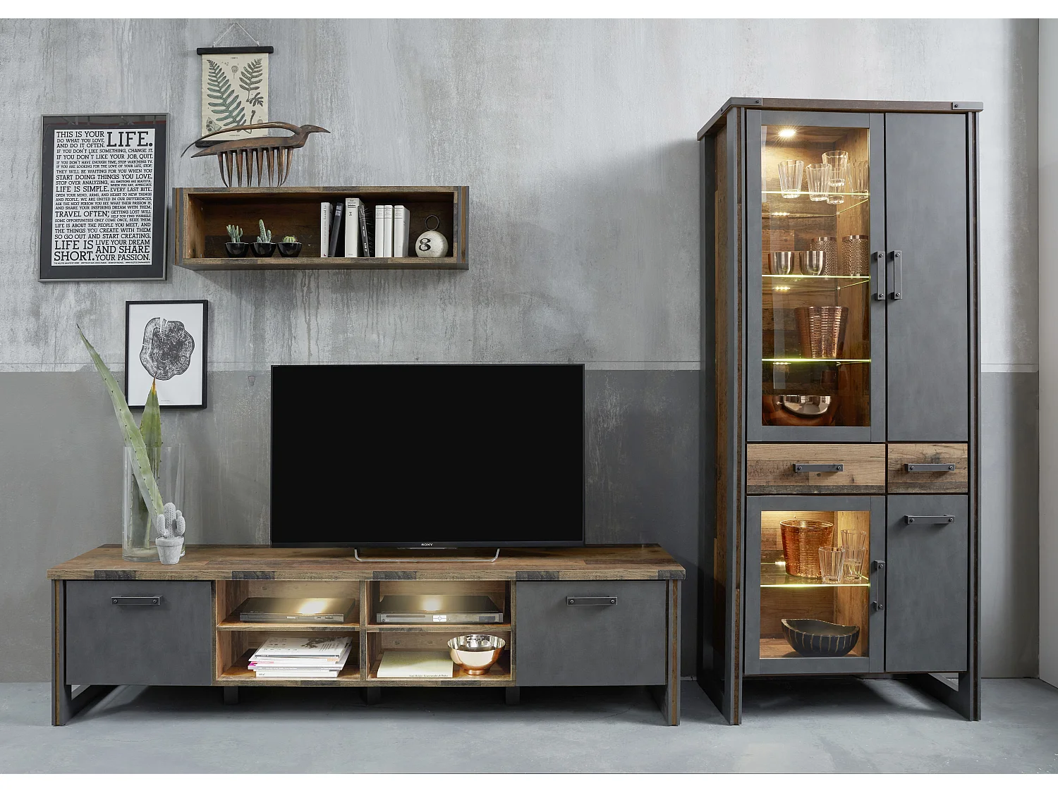 Prip Meuble TV, 4 Espaces de rangement et 2 portes battantes, look vieux bois, Matera .