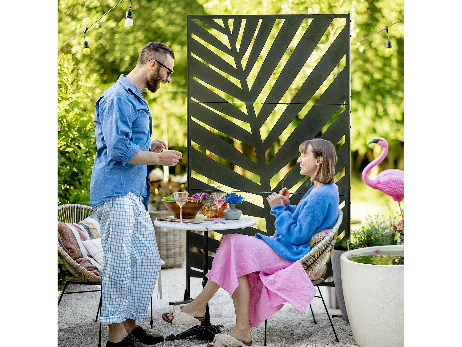 Panneau décoratif extérieur métal - brise vue motif feuilles - visserie incluse - dim. 122L x 45l x 198H cm - acier thermolaqué noir