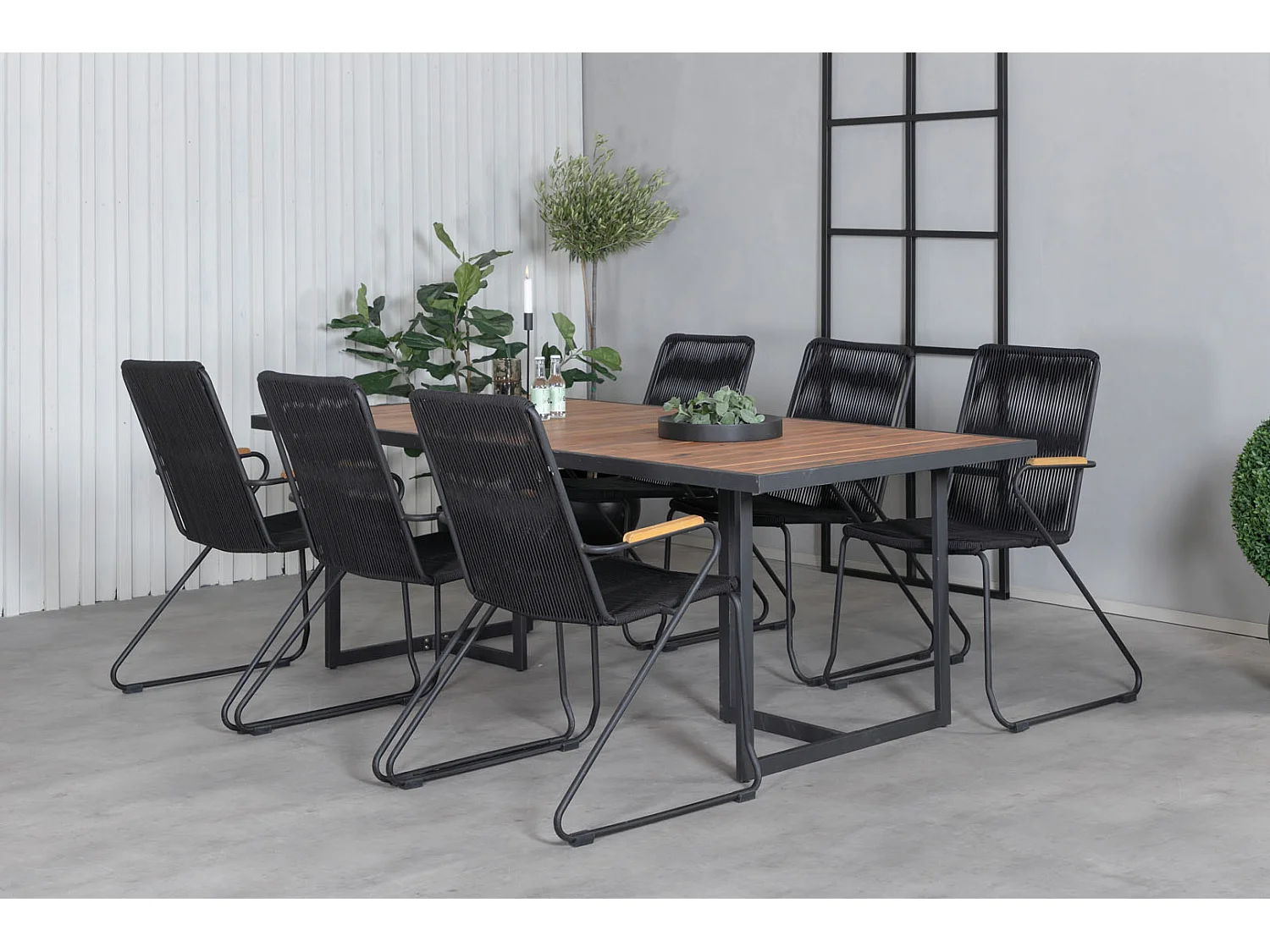 Khung eettafel tuin geolied teak look, zwart.