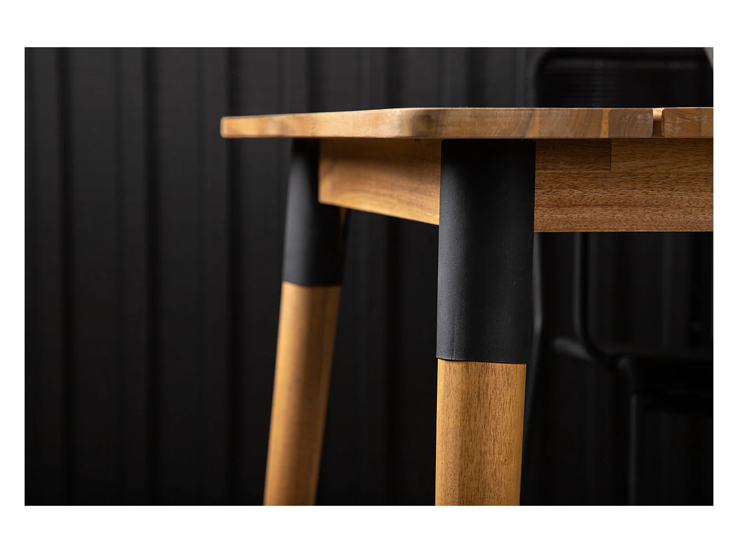 Julian Esstisch Teakholzoptik.