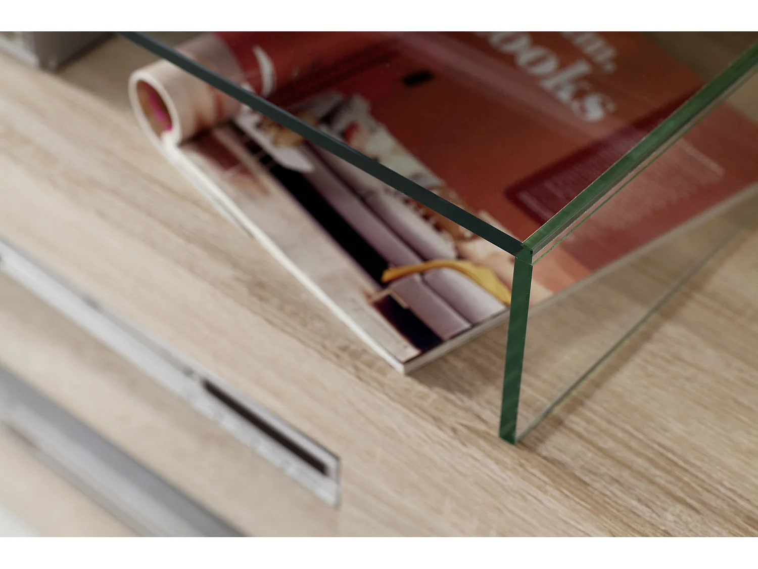 Molar Meuble de salon 4 portes, 5 tablettes de rangement et 3 portes pliantes, lumière incluse, finition chêne.