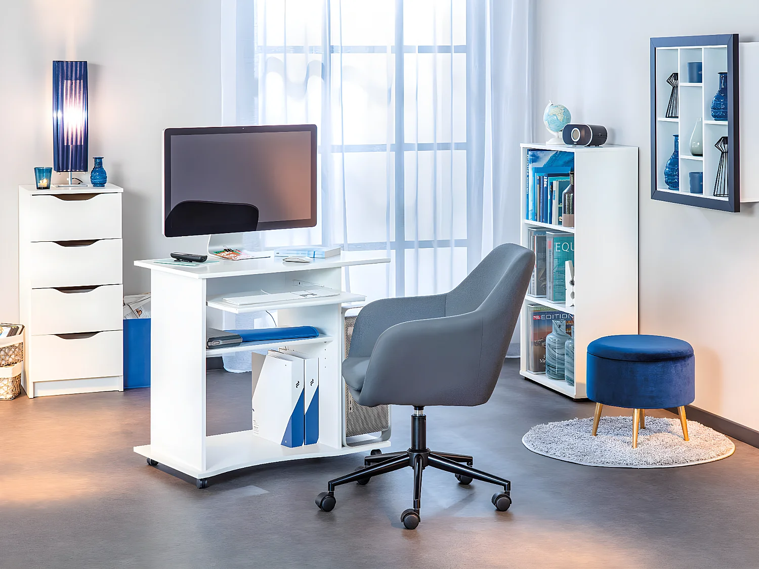 Pemos Schreibtisch 1 Ablage, 1 Tastaturauszug, weiss.