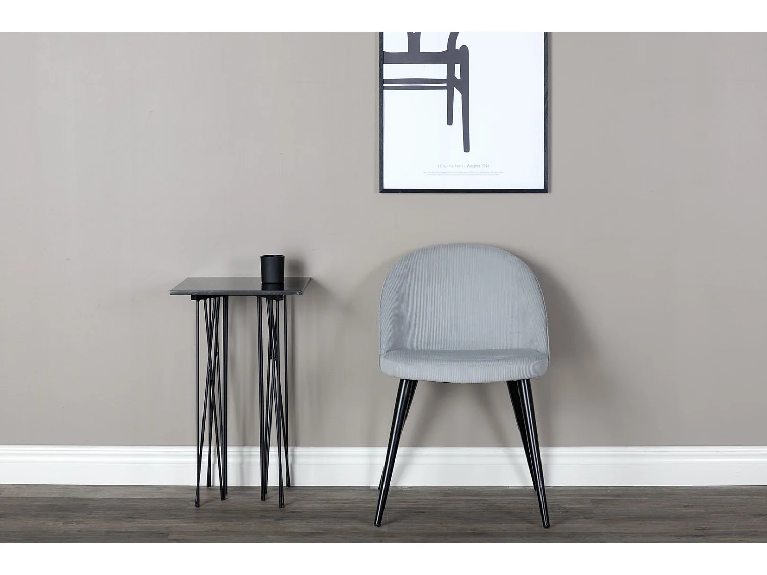 Velvet eetkamerstoel fluweel lichtgrijs, zwart.