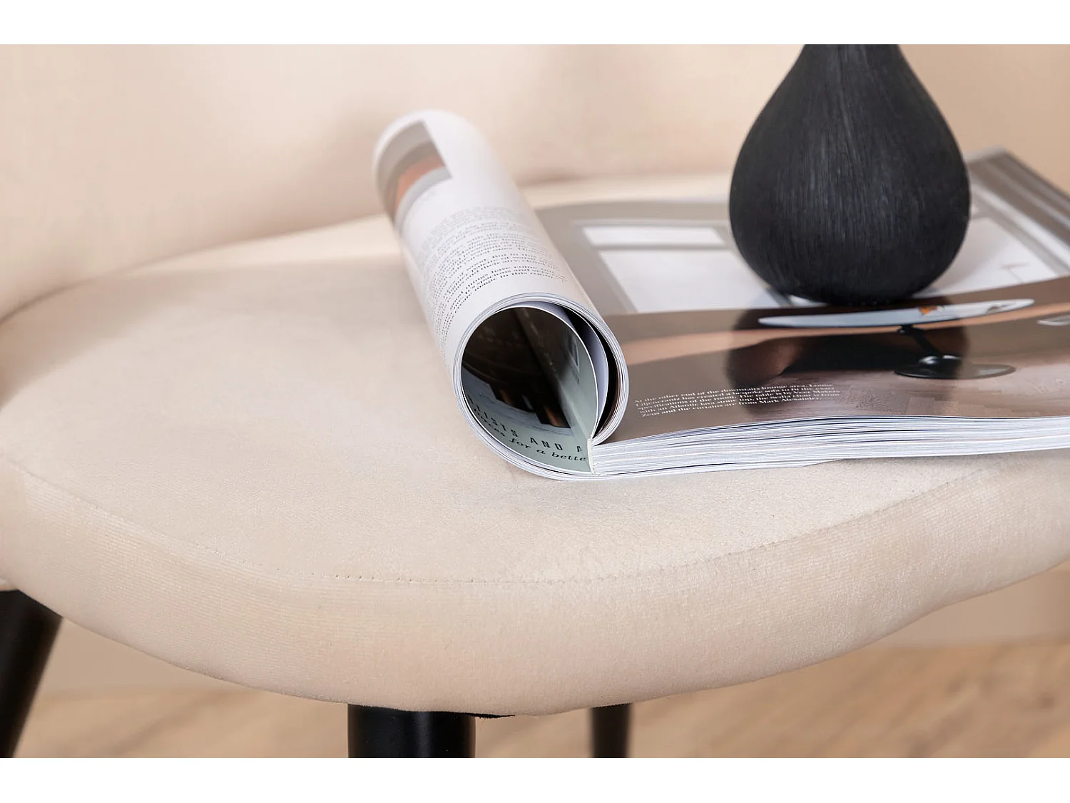 Velvet eetkamerstoel velours beige.