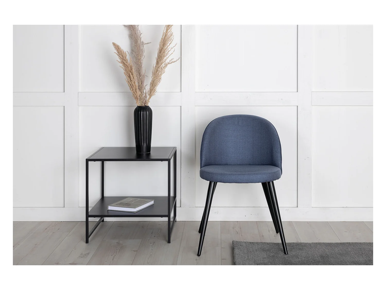 Velvet eetkamerstoel blauw.