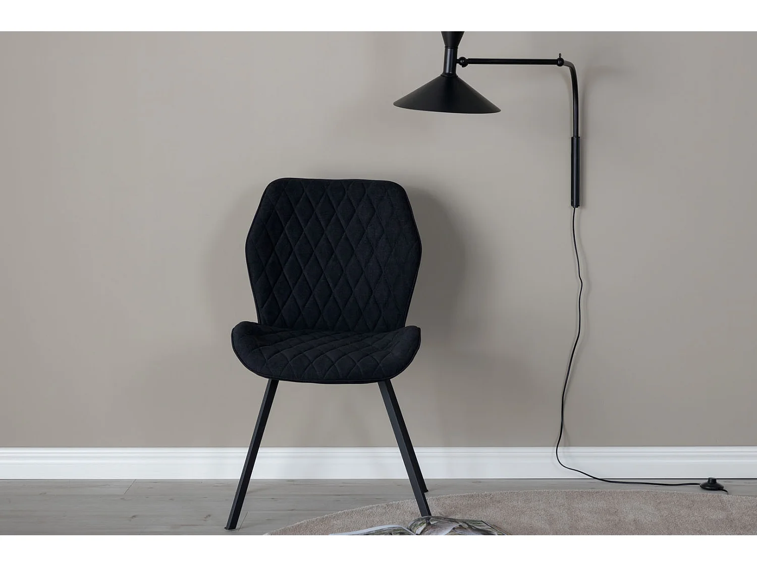 Gemma eetkamerstoel zwart.