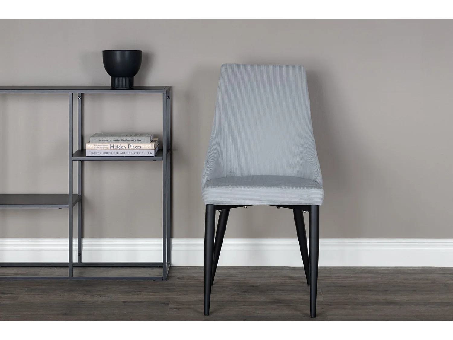 Leone Chaise de salle à manger en velours, gris clair, noir.