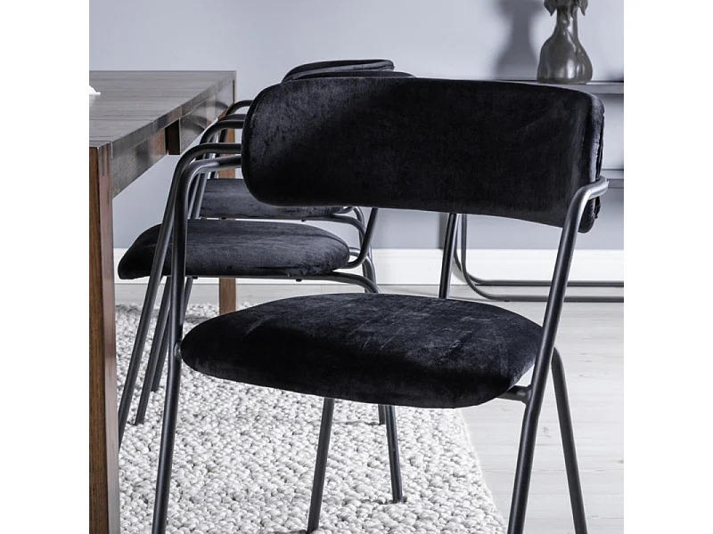 Arrow chaise de salle à manger avec accoudoirs, velours noir.