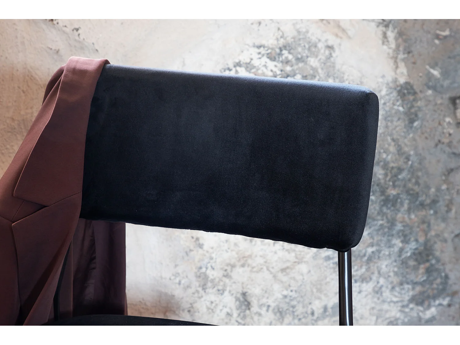 Kenth Esszimmerstuhl Velour schwarz.