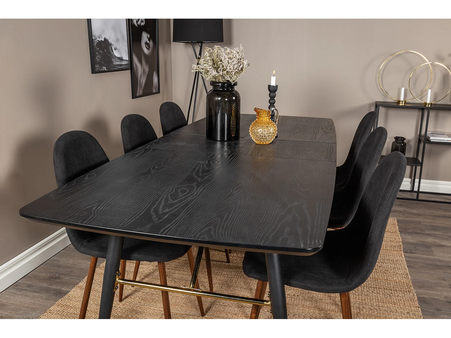 Gold eethoek eetkamertafel uitschuifbare tafel lengte cm 180 / 220 zwart en 6 Polar eetkamerstal zwart.