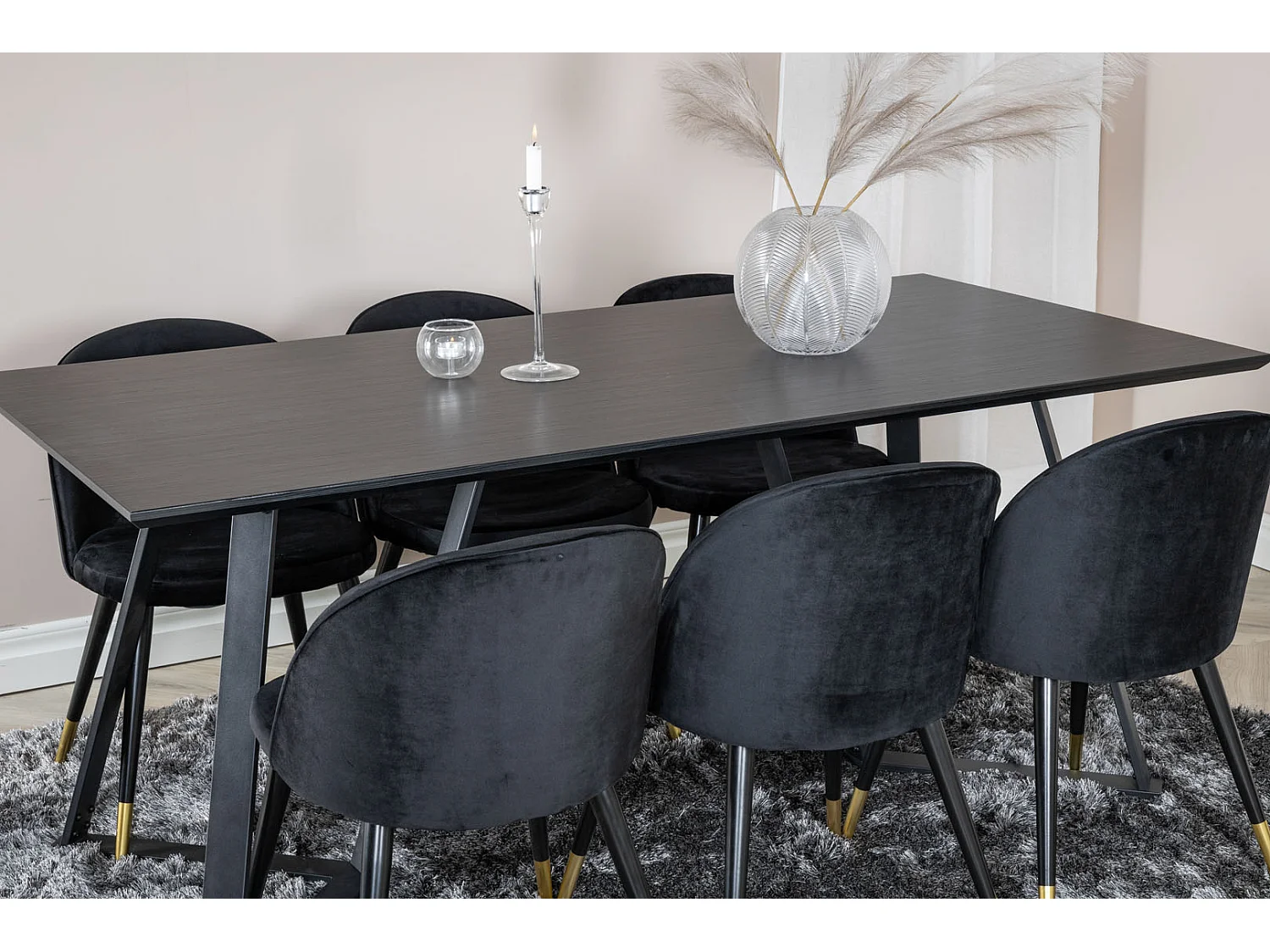 MarinaBLBL ensemble table, table noir et 6 Velvet chaises Velours noir, laiton décor.