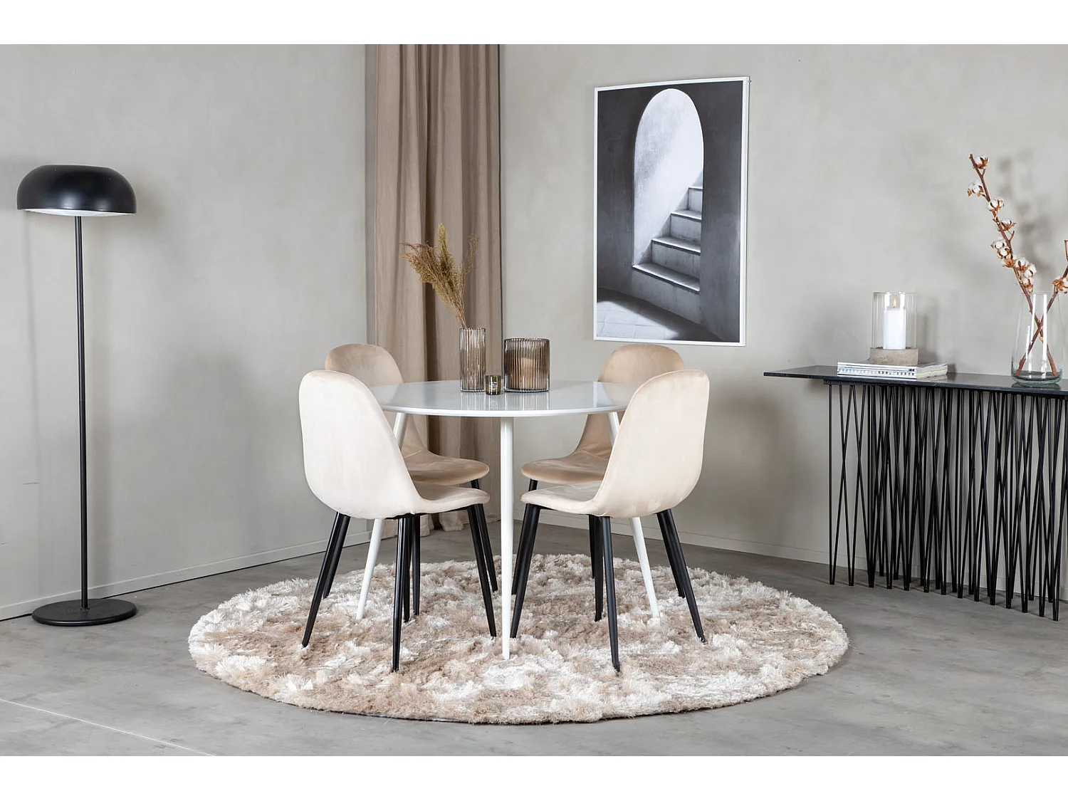 PlazaWHWH100 ensemble table, table blanc et 4 Polar chaises Velours beige.