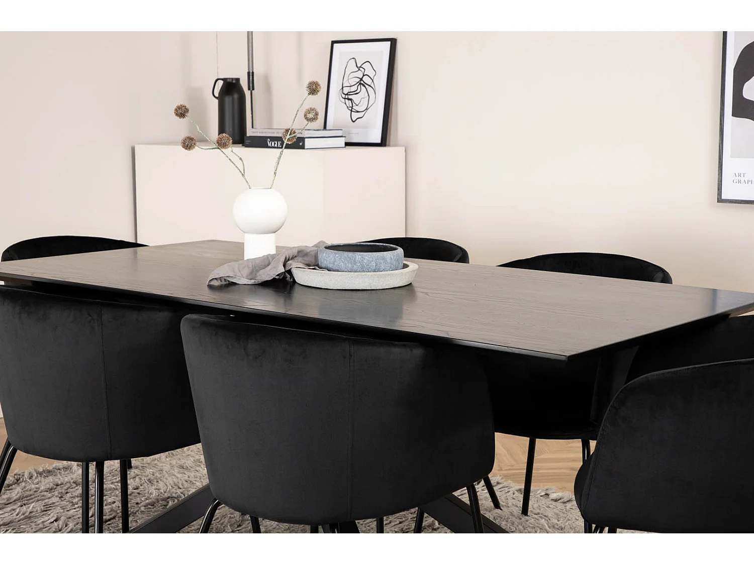 PiazzaBLBL ensemble table, table noir et 6 Berit chaises Velours noir.