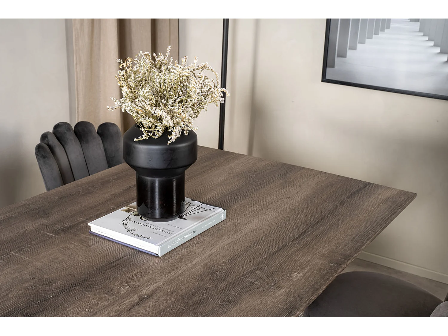 MarinaGRBL eethoek eetkamertafel el hout decor grijs en 6 Limhamn eetkamerstal velours grijs.