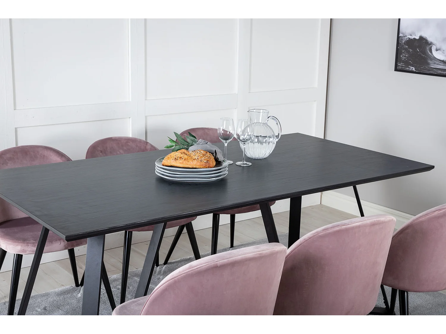 MarinaBLBL ensemble table, table noir et 6 Velvet chaises Velours rose, noir.