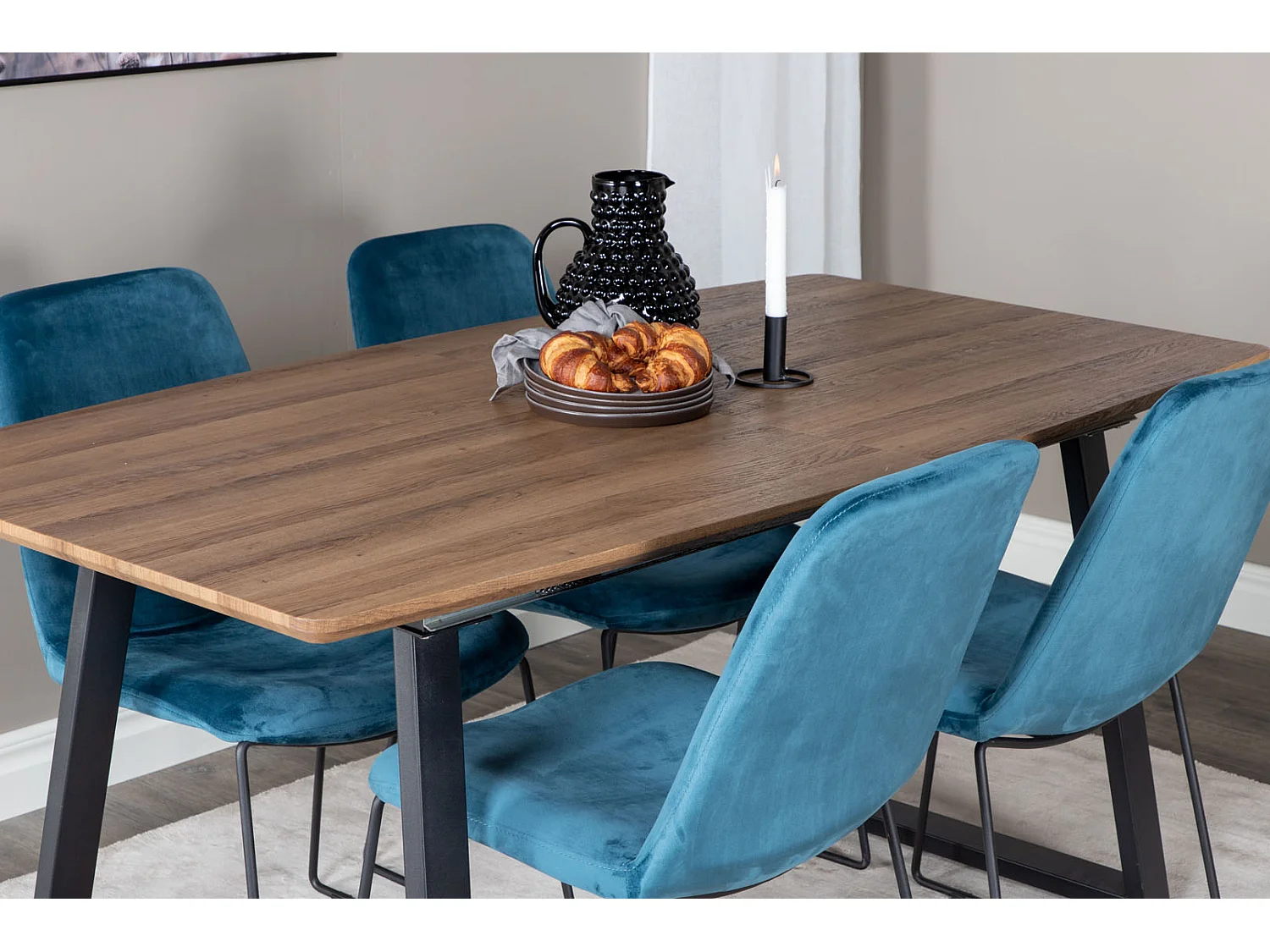 IncaNABL ensemble table, table extensible longueur cm160 / 200 El bois décor et 4 Muce chaises Velours bleu.