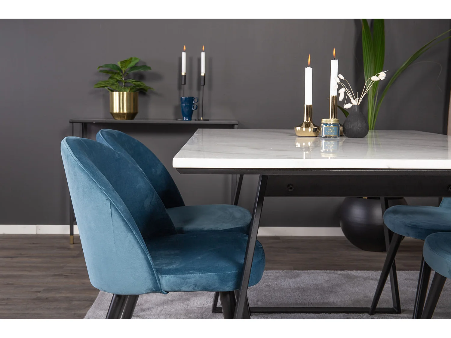 Estelle ensemble table, table marbre blanc et 4 Velvet chaises Velours bleu, noir.