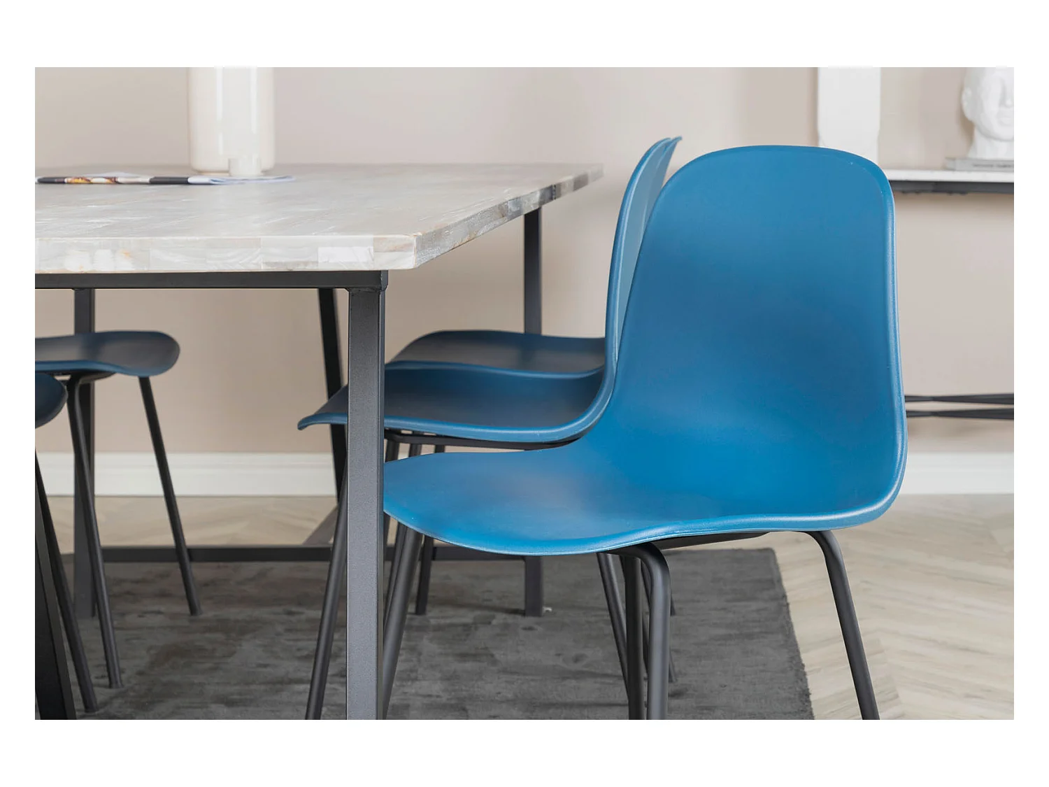 Jepara ensemble table, table teck et 6 Arctic chaises bleu, noir.