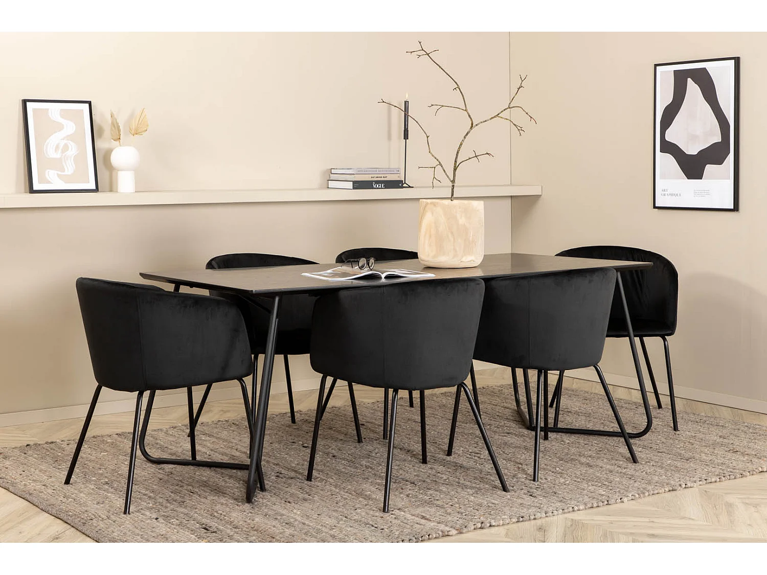 PippiBL ensemble table, table noir et 6 Berit chaises Velours noir.