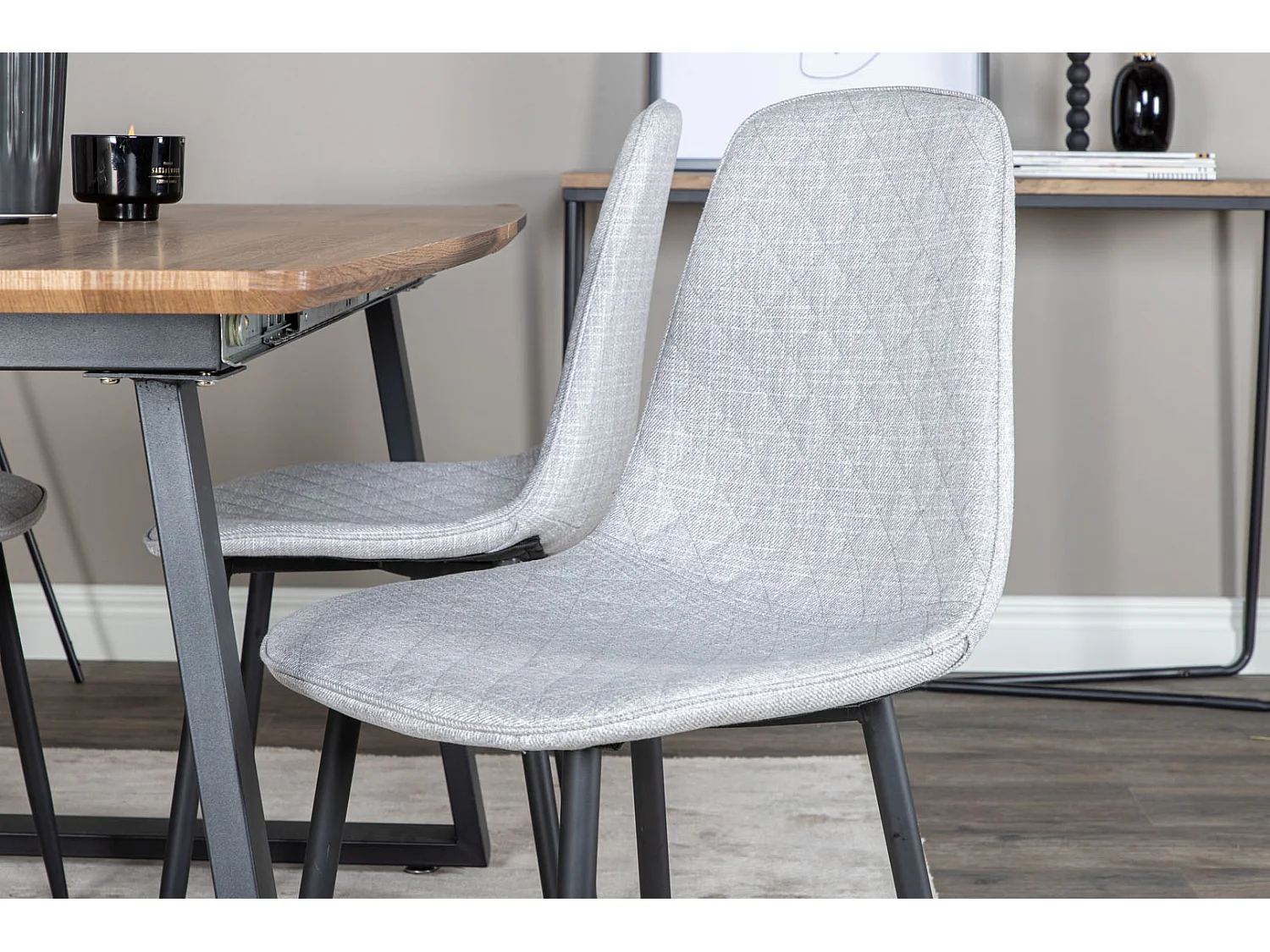 IncaNABL ensemble table, table extensible longueur cm160 / 200 El bois décor et 4 Polar Diamond chaises gris.