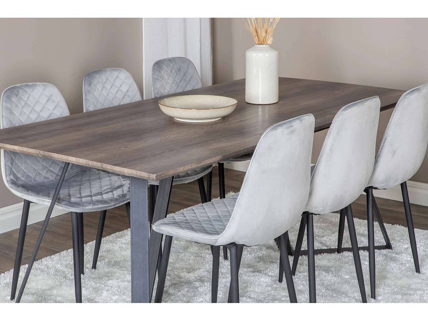 MarinaGRBL Essgruppe Esstisch El Holz dekor grau und 6 Polar Diamond Esszimmerstühle Velour grau.