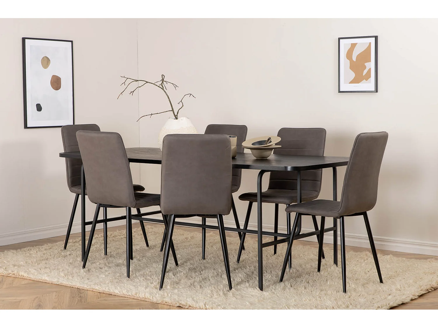 UnoBL eethoek eetkamertafel zwart en 6 Windu Lyx eetkamerstal grijs.