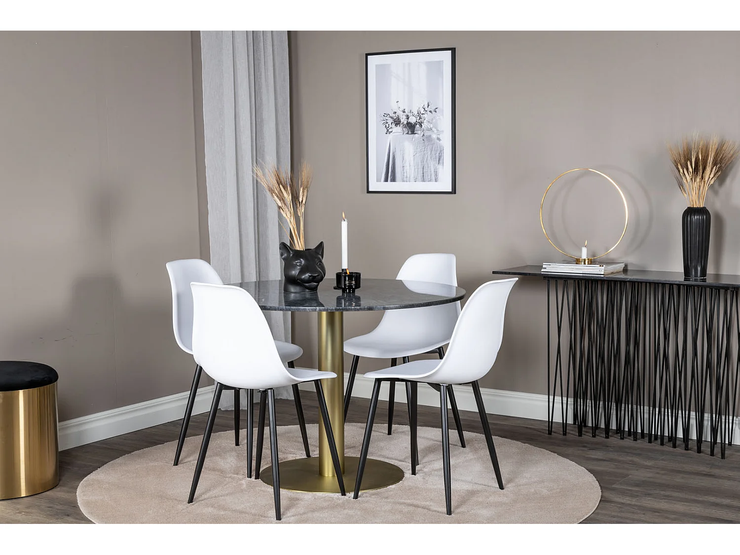 EstelleØ106BLBR ensemble table, table noir, marbre et 4 Polar chaises blanc.