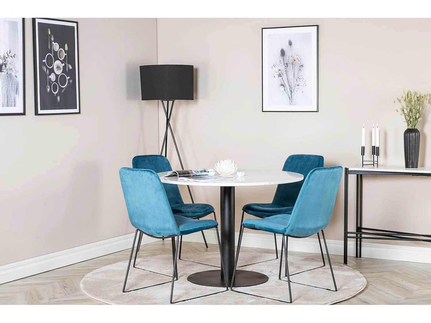 RazziaWH ensemble table, table terrazzo blanc et 4 Muce chaises Velours bleu.