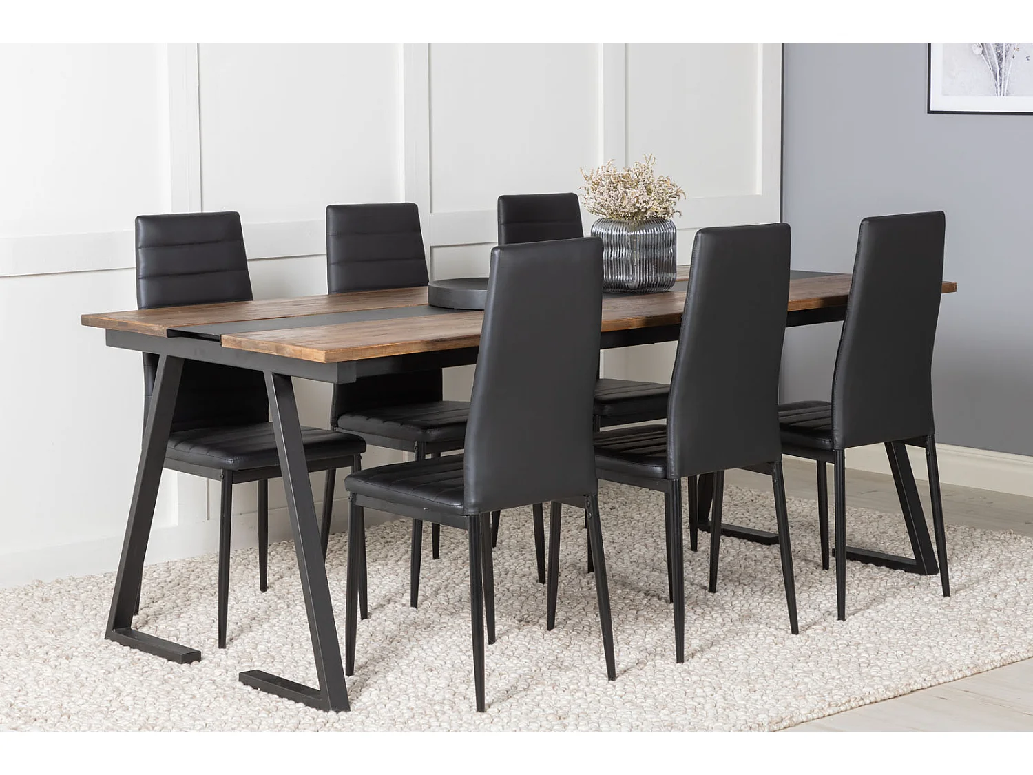 Jakarta ensemble table, table teck et 6 Slim High Back chaises Similicuir PU noir.