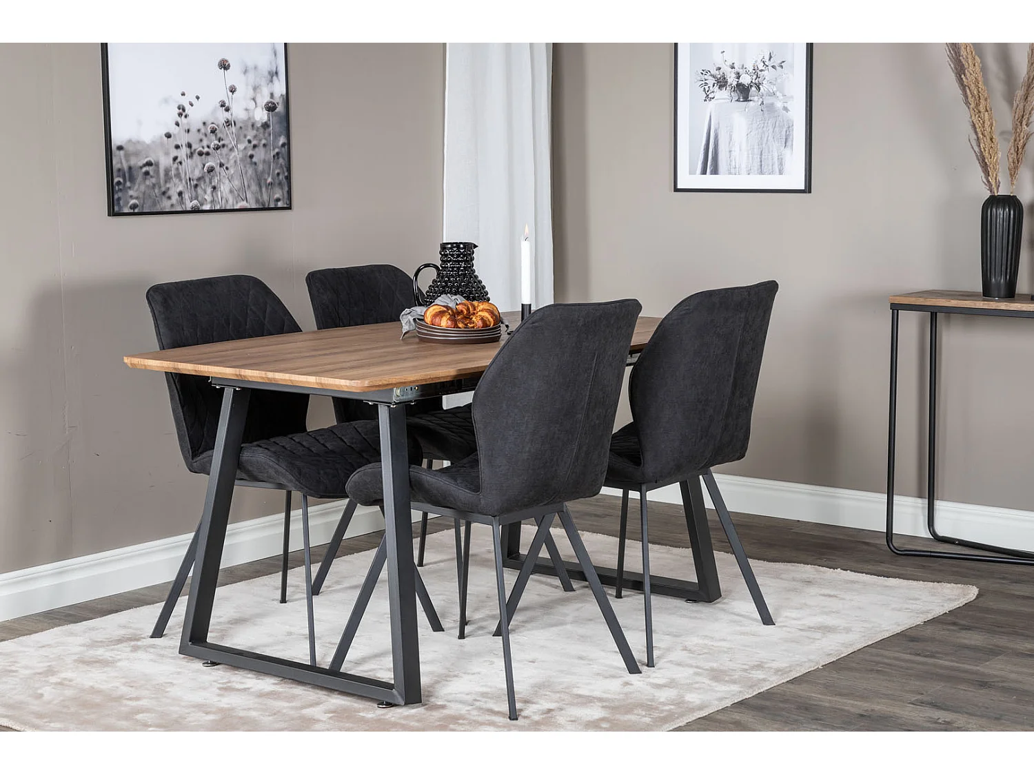 IncaNABL ensemble table, table extensible longueur cm160 / 200 El bois décor et 4 Gemma chaises noir.