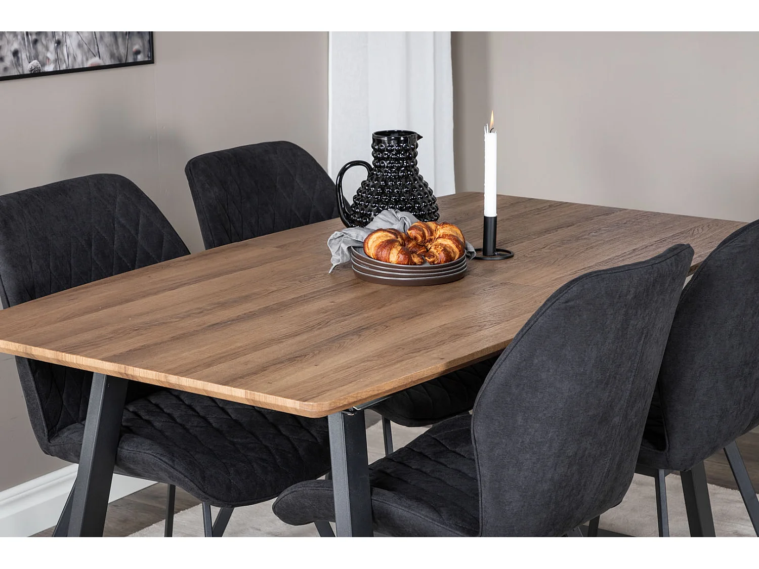 IncaNABL ensemble table, table extensible longueur cm160 / 200 El bois décor et 4 Gemma chaises noir.