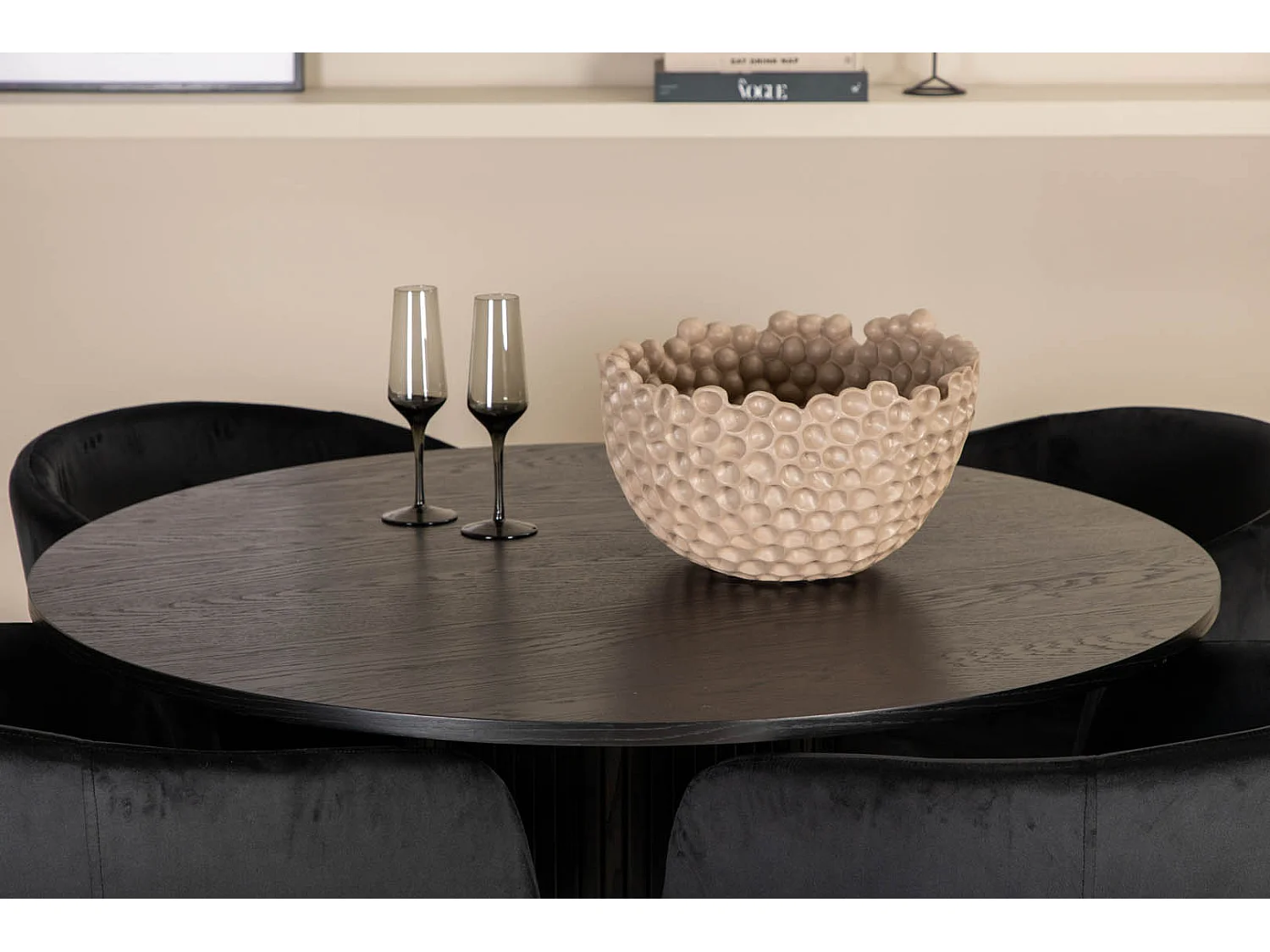 BiancaROBL ensemble table, table noir et 4 Berit chaises Velours noir.