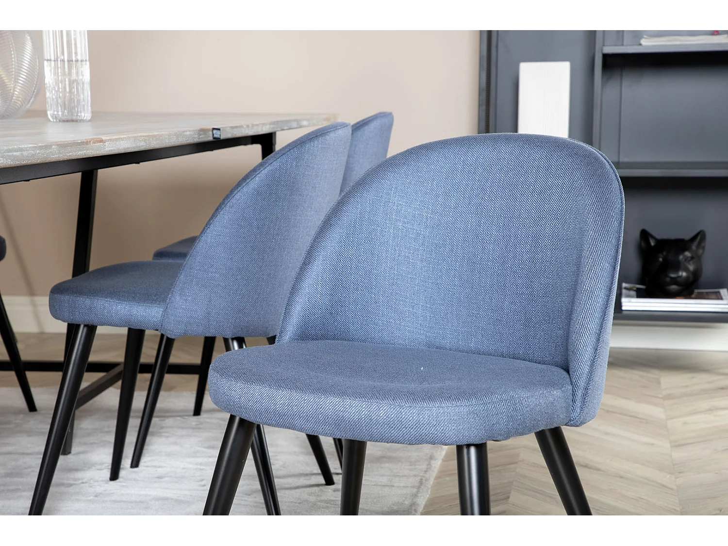 Jepara ensemble table, table teck et 6 Velvet chaises bleu.