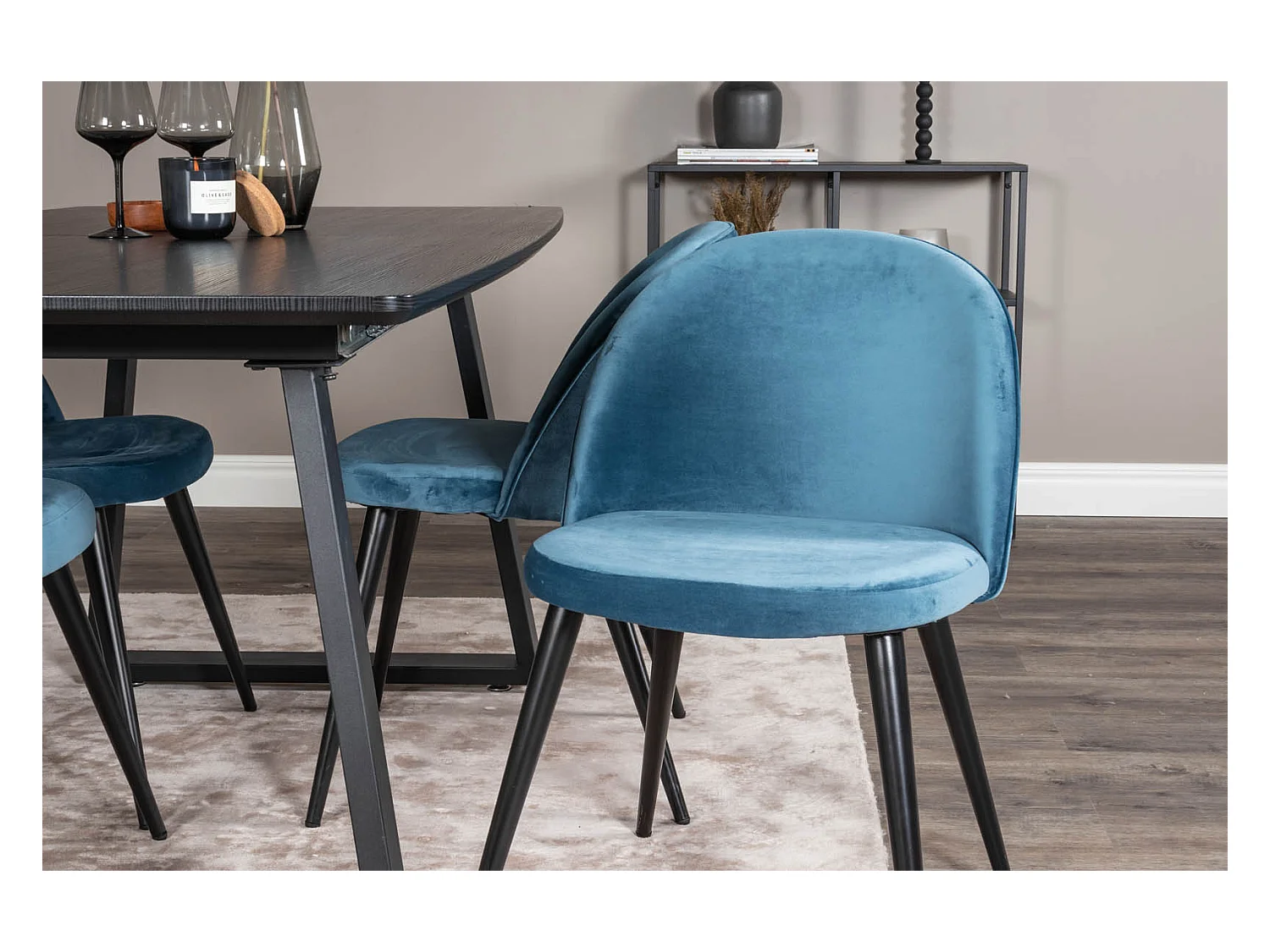 IncaBLBL ensemble table, table extensible longueur cm160 / 200 noir et 4 Velvet chaises Velours bleu, noir.