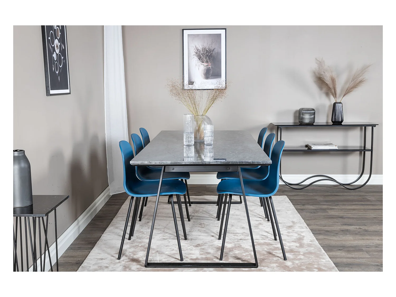 EstelleBLBL ensemble table, table noir, marbre et 6 Arctic chaises bleu, noir.