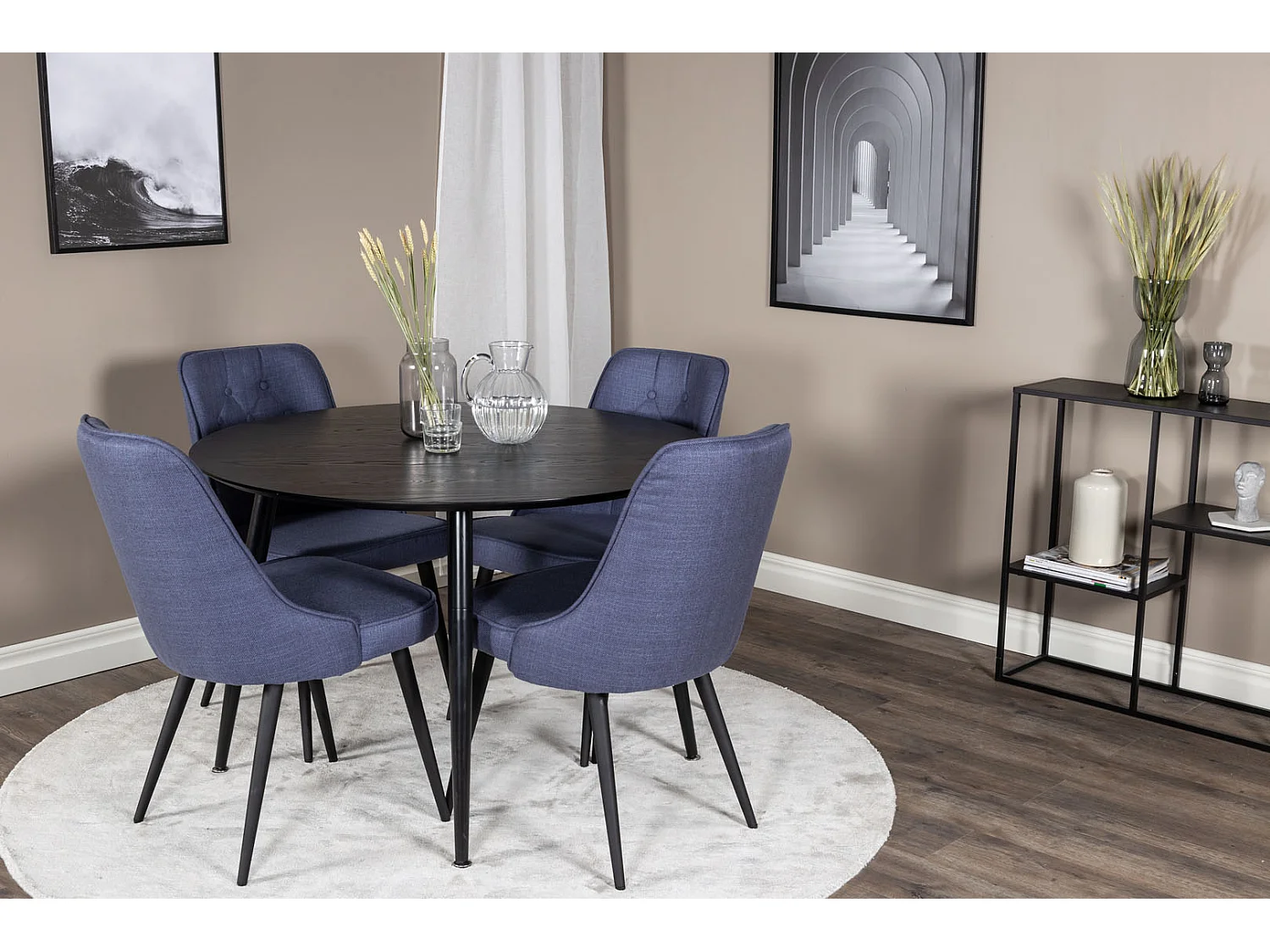 DippØ115BLBL ensemble table, table noir et 4 Velvet Deluxe chaises bleu, noir.