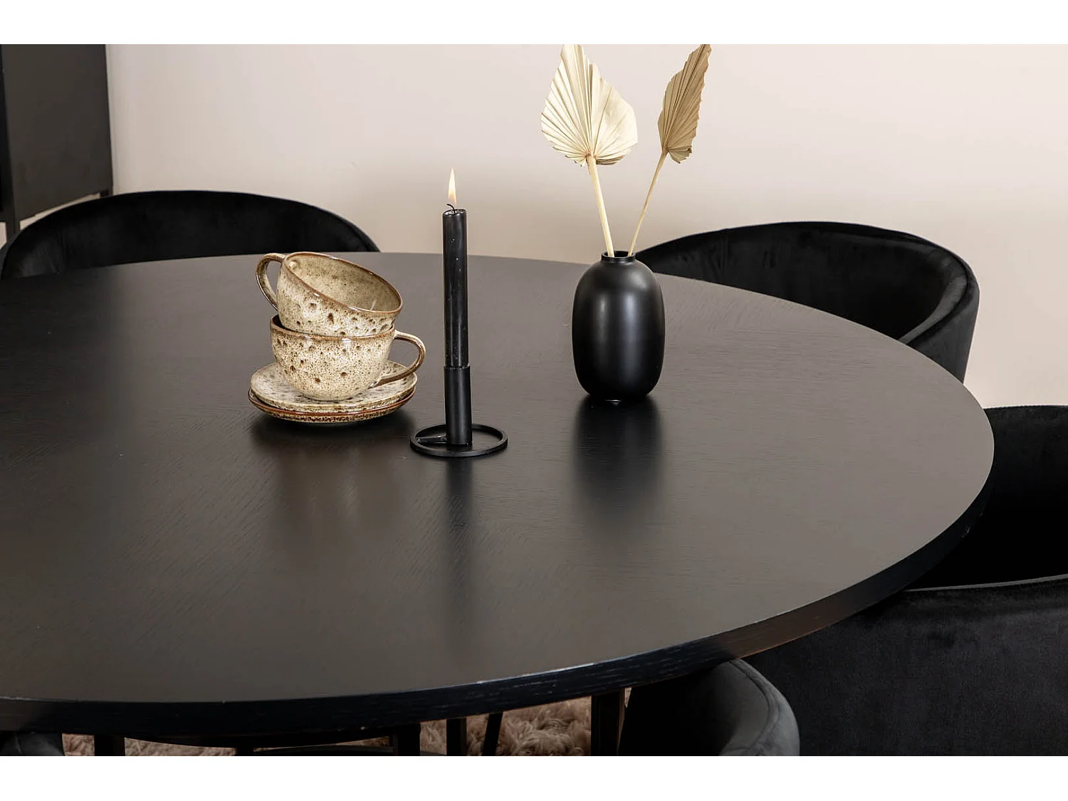Copenhagen ensemble table, table marron et 6 Berit chaises Velours noir.