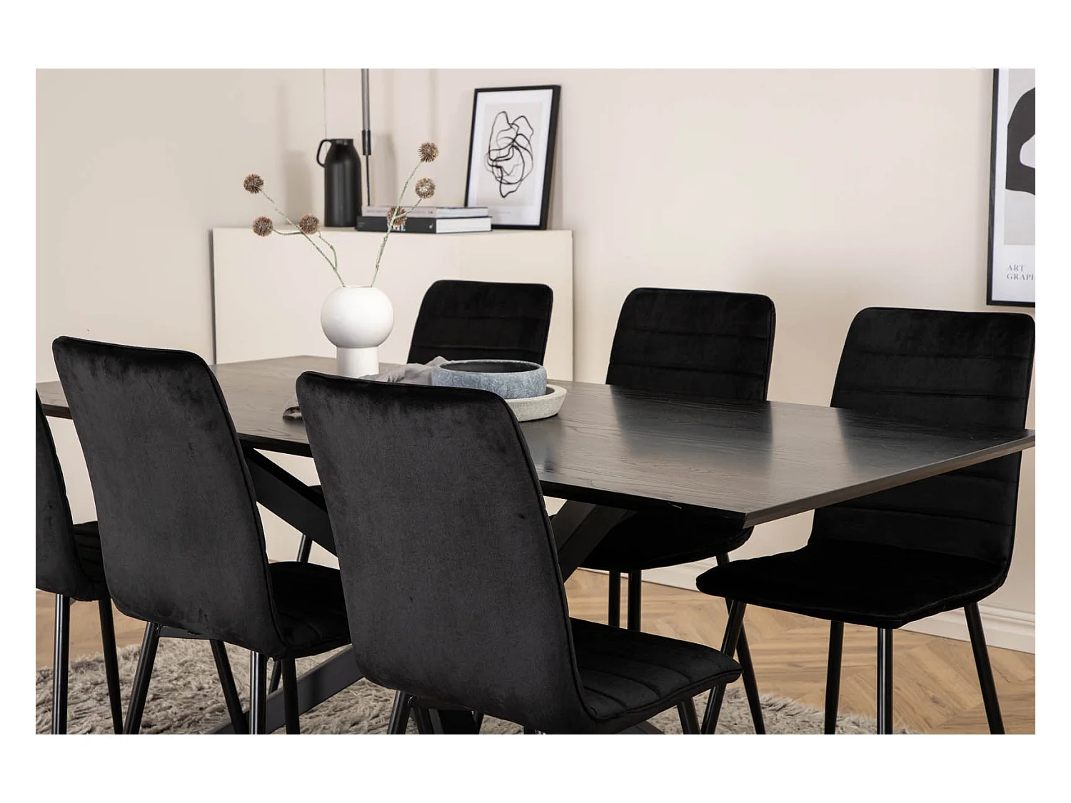 PiazzaBLBL Essgruppe Esstisch schwarz und 6 Windu Lyx Esszimmerstühle Velour schwarz.