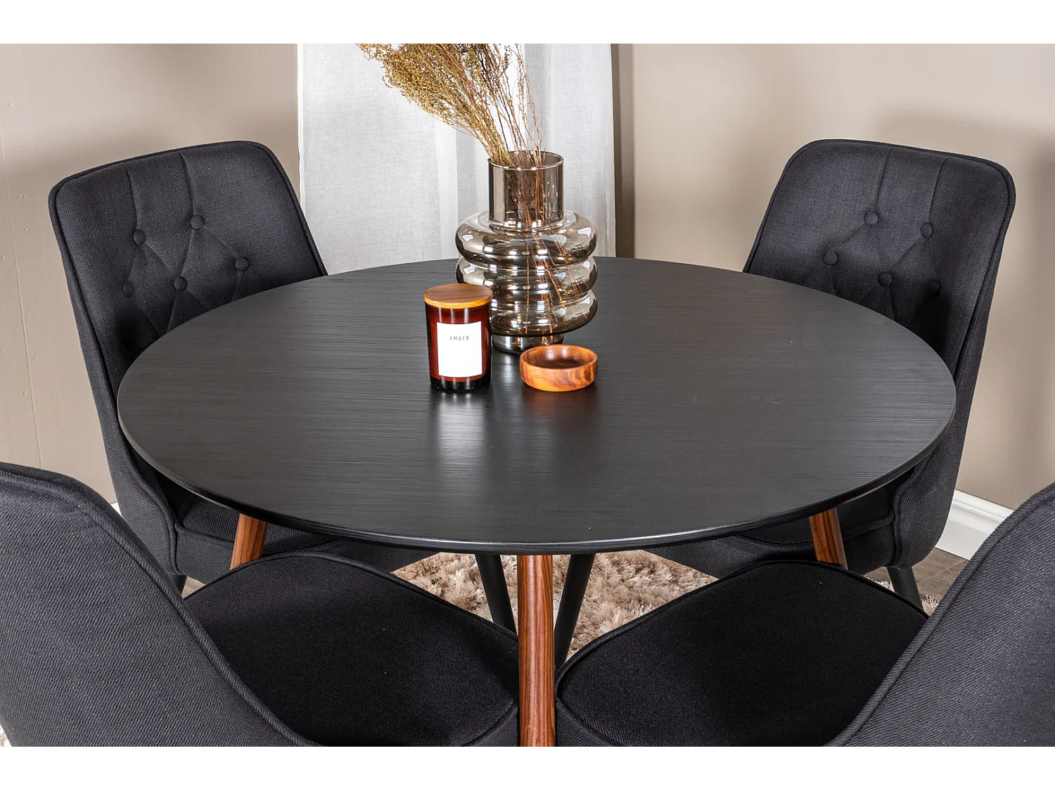 PlazaBLWA100 Essgruppe Esstisch schwarz und 4 Velvet Deluxe Esszimmerstühle schwarz.