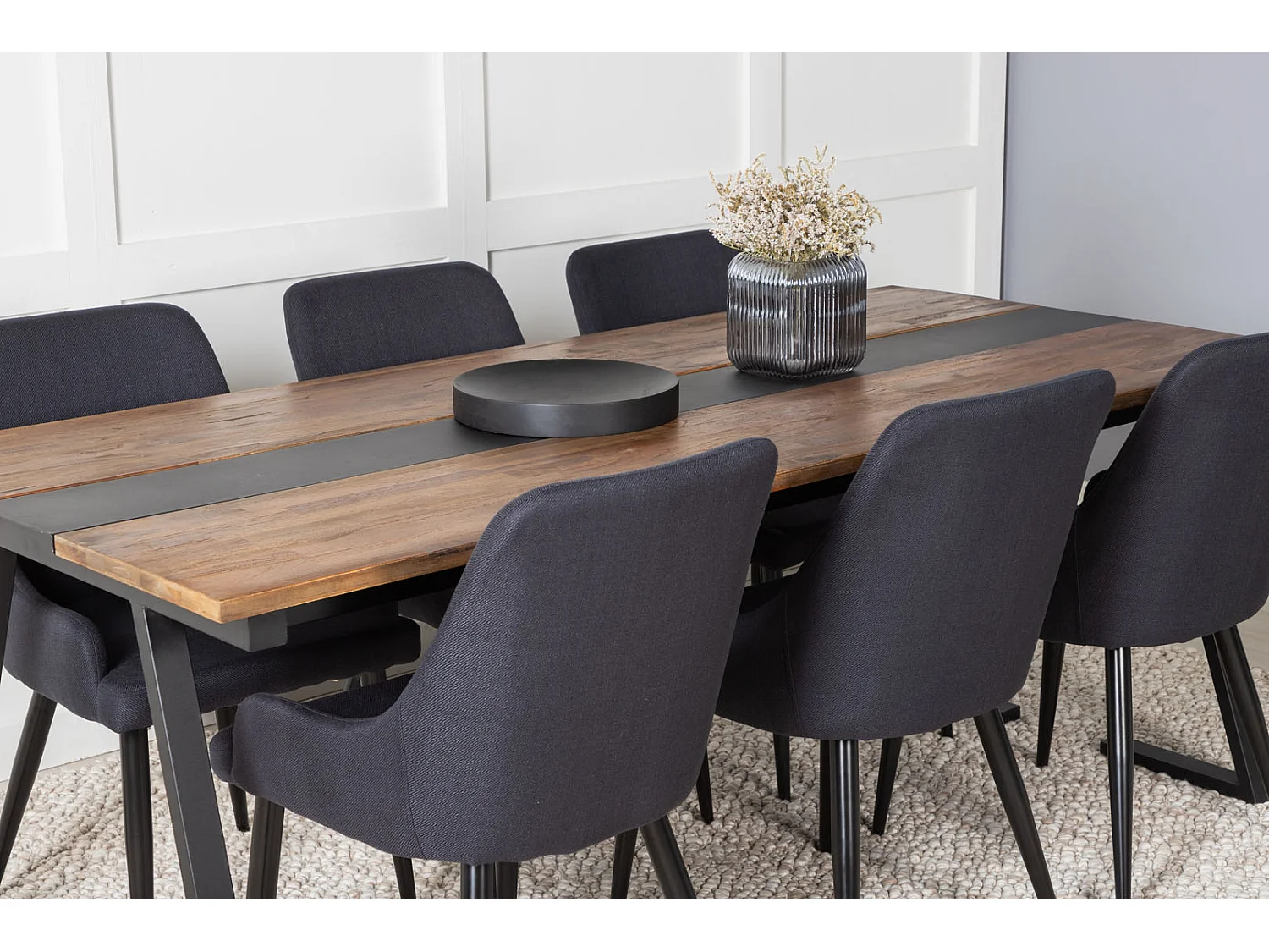 Jakarta ensemble table, table teck et 6 Plaza chaises noir.